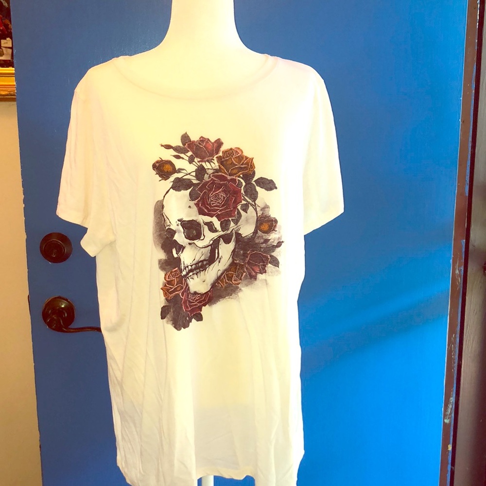 TORRID Skull & Rose Vintage Tee